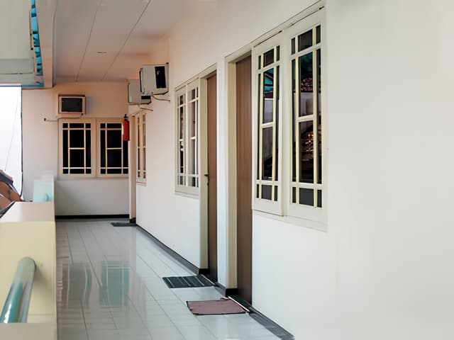 kost menteng room hall