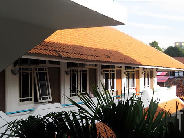 kost menteng room hall