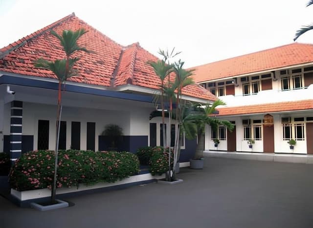 kost menteng room hall